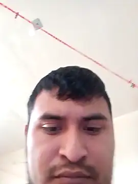 YoSoyLittleBoy live sex cam