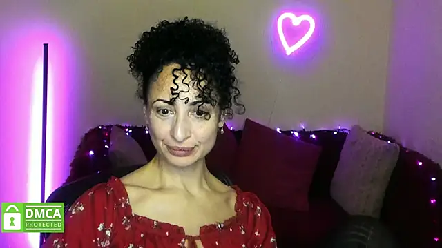 Arianasweety23's cam snapshot