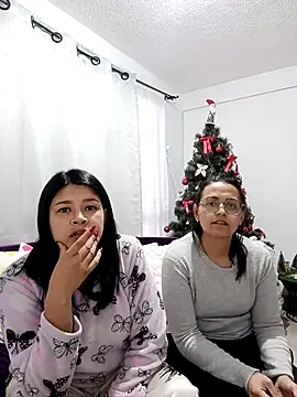 bri_ali's cam snapshot