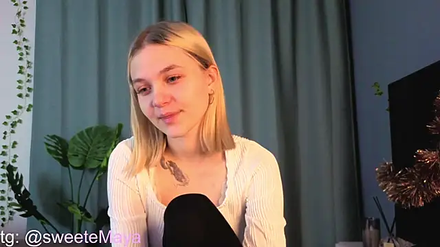 KelleDomin live sex cam