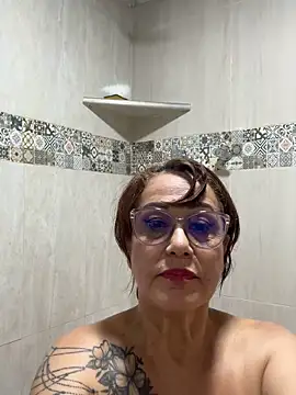 lonely_shewolf's cam snapshot