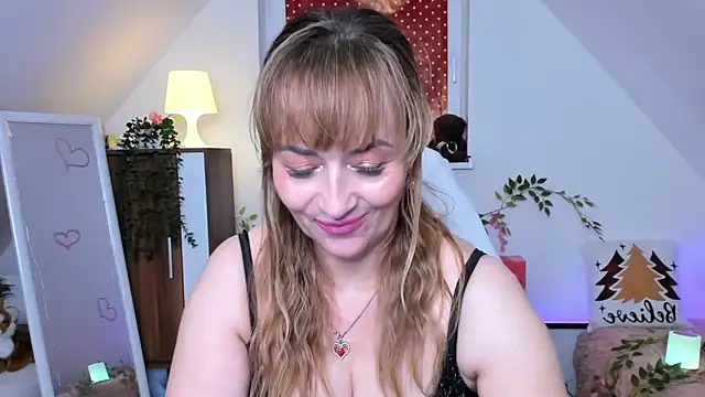 naughtymilane's cam snapshot