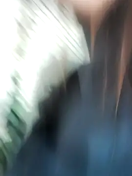 Alyah_1-2's cam snapshot