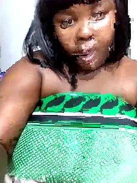 SexyBubblies96's cam snapshot