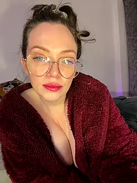 FemDom_RubyKnightXXO's cam snapshot