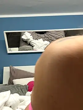 izzy-mendosa's cam snapshot