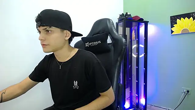 dilan_hott_'s cam snapshot