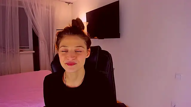 MiaPrecious's cam snapshot