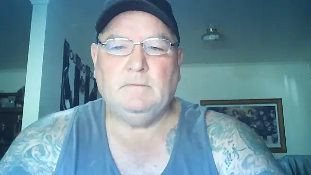 KINKYBLUEYES69's cam snapshot