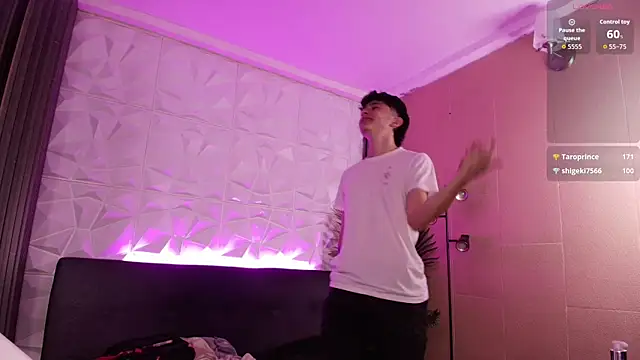 troy_rouge's cam snapshot