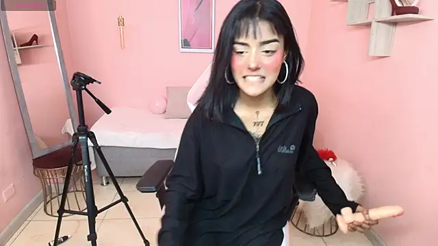 Milu_carbajal_x's cam snapshot