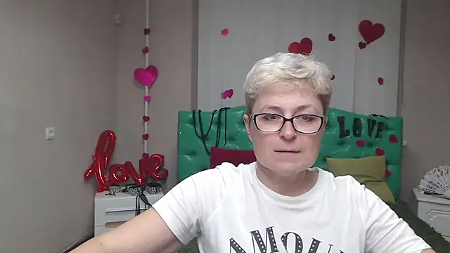 EmiliaGree's cam snapshot