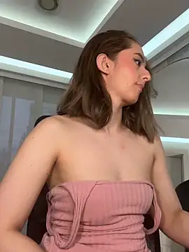 nicollefiorett's cam snapshot