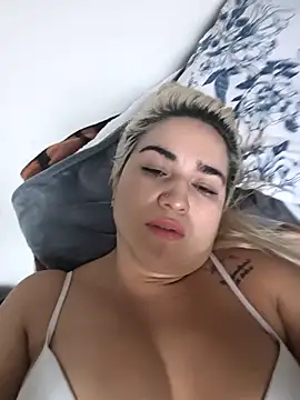 XxxVale1993 live sex cam