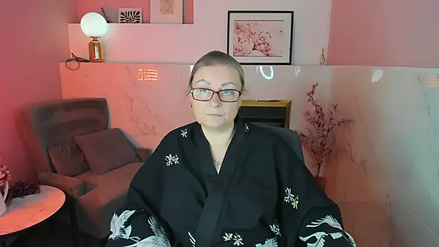 AlexandraKind's cam snapshot