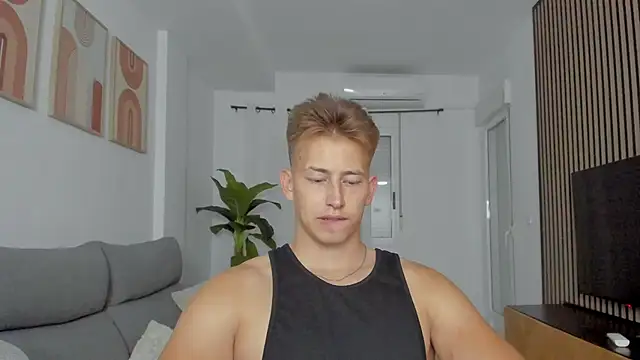 find0m_master's cam snapshot