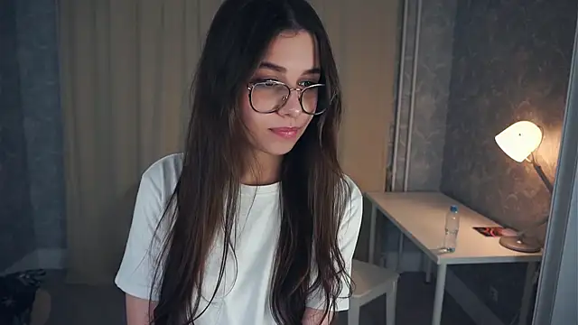 AdeleRoerig's cam snapshot