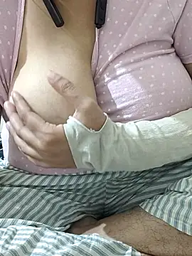 mallupriyapriya's cam snapshot