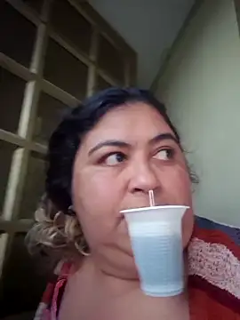 curvy_diva_'s cam snapshot