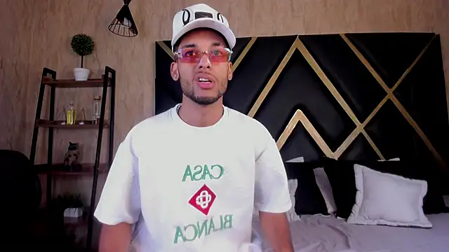 Thiagoferreti live sex cam