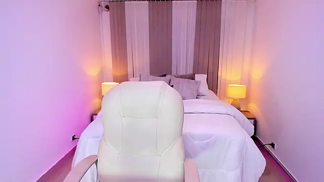 Ellie_wills's cam snapshot