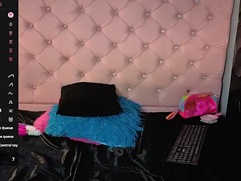 LucyLunas's cam snapshot