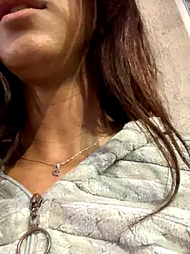 Nikol_Rang__ live sex cam