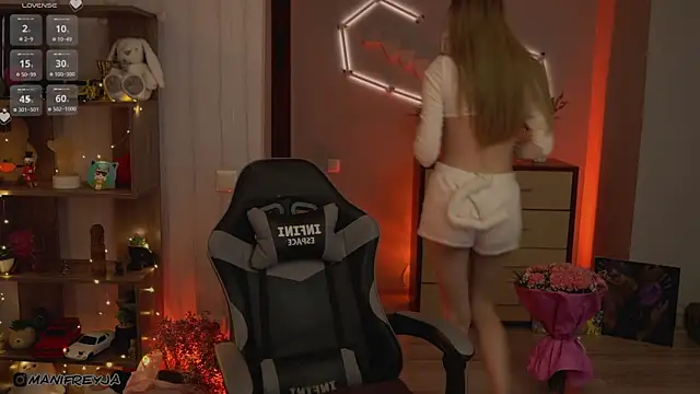 ManiFreyja's cam snapshot