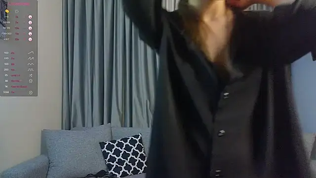 ShowingCloth's cam snapshot