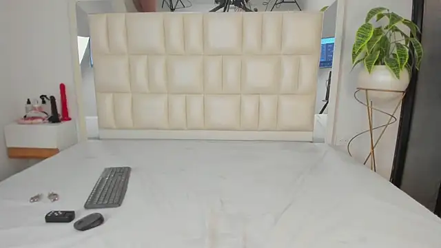 Alhana_pulido's cam snapshot