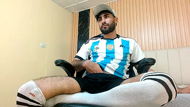 MilanZaire's cam snapshot