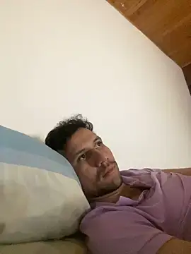 Michaell_Spinelly's cam snapshot