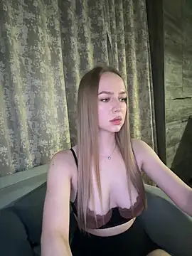 MissOyee live sex cam