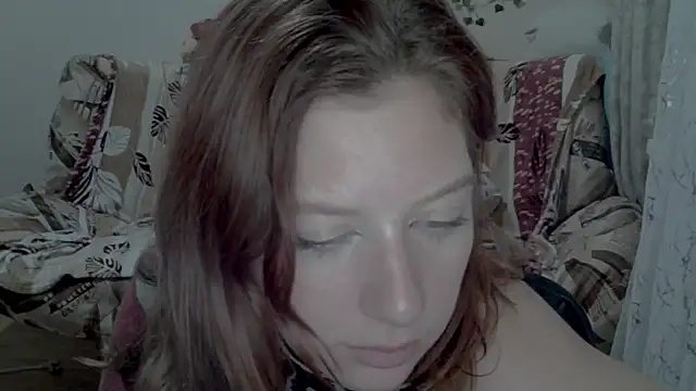 Lily_Ember's cam snapshot