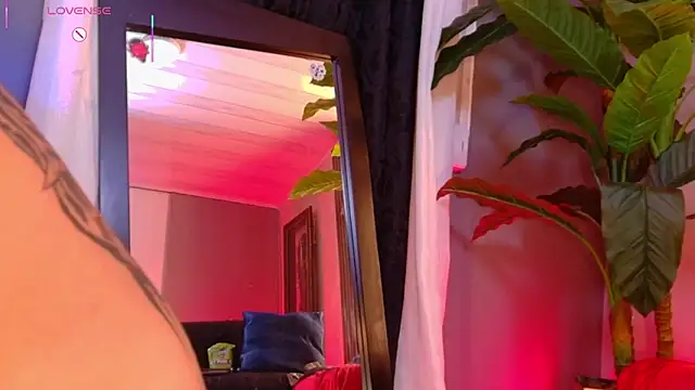 La_Diabla_111_'s cam snapshot