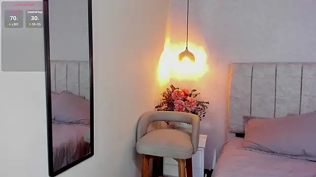 tutu_milf live sex cam