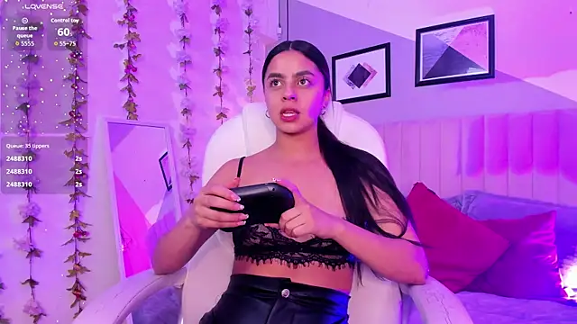 Bella_walker_'s cam snapshot