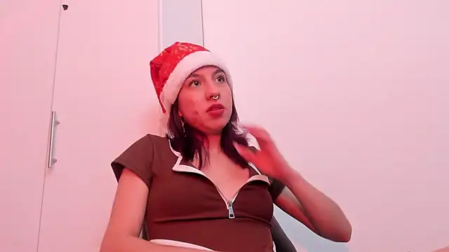 zoe-moreau's cam snapshot