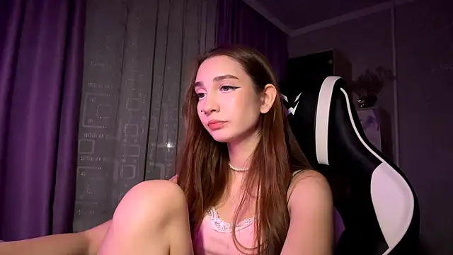 HollyPaw's cam snapshot