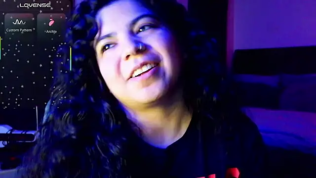 kimmiakiss22's cam snapshot