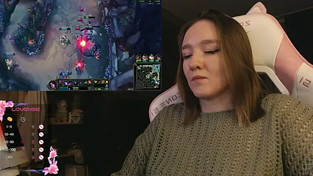 MoonlishSiren's cam snapshot