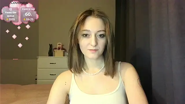 white_liillyy's cam snapshot