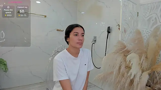 Skylerwhite02's cam snapshot