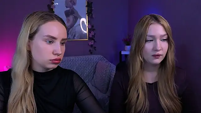 playful_sophie's cam snapshot