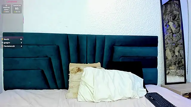 Brianna_Maya's cam snapshot