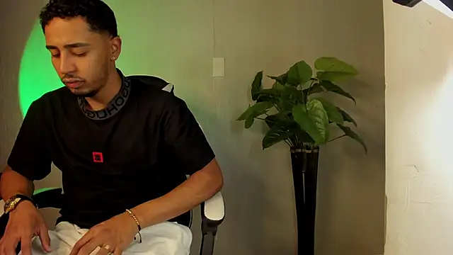 Brand_Collins's cam snapshot