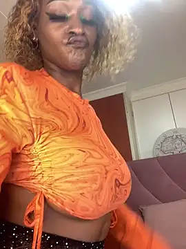 VeryGoodBadGirl1's cam snapshot