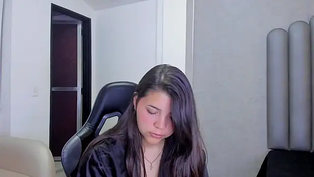 Charlotte-Star's cam snapshot