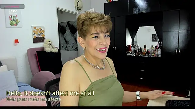 Angelina_Stone_65's cam snapshot