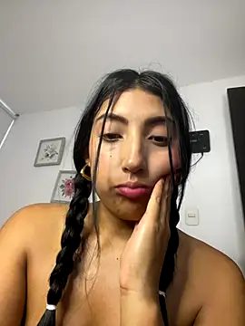 paulett2024's cam snapshot